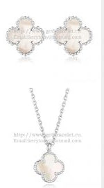 202521191 Sweet Alhambra Earrings and Necklace
